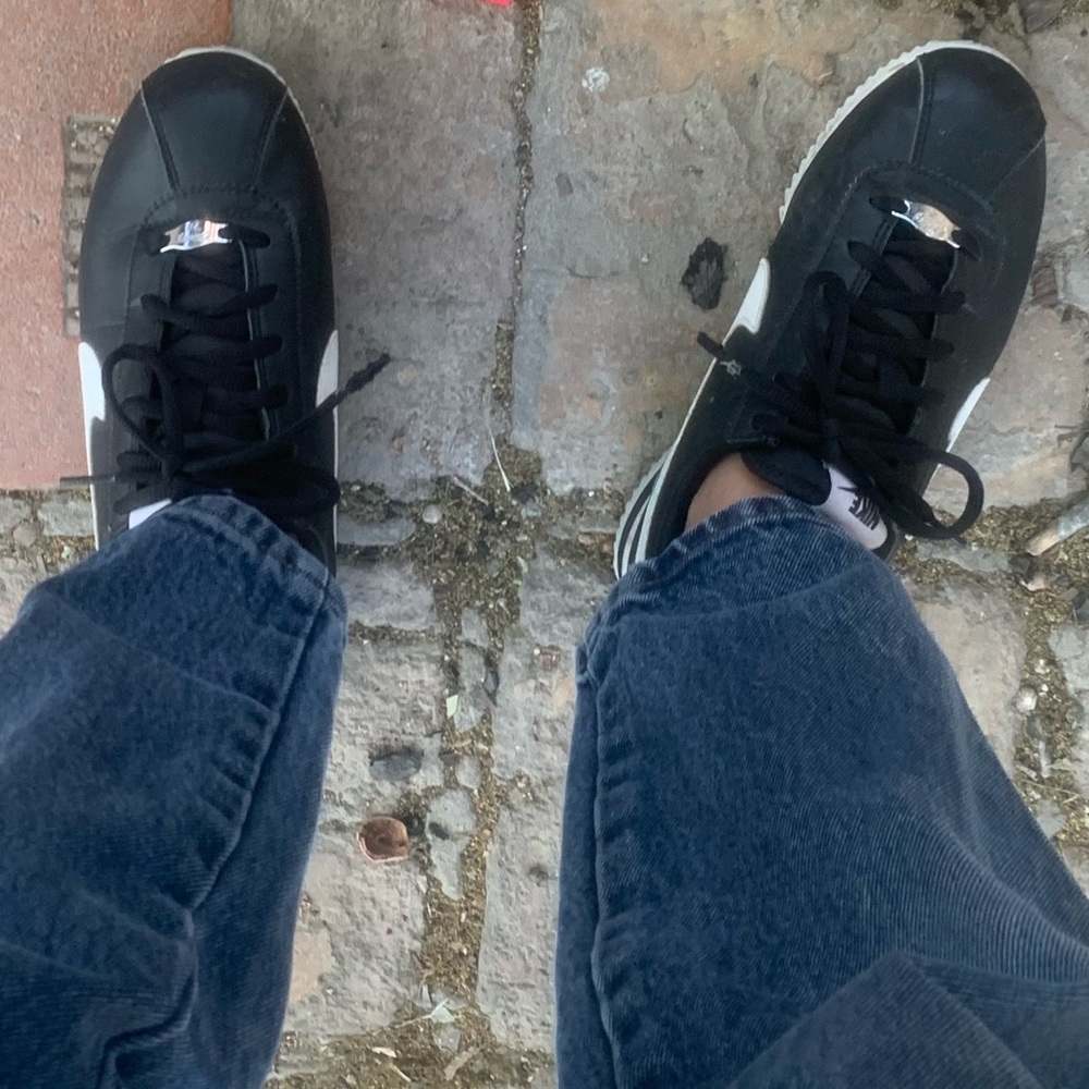 black cortez’s size 6